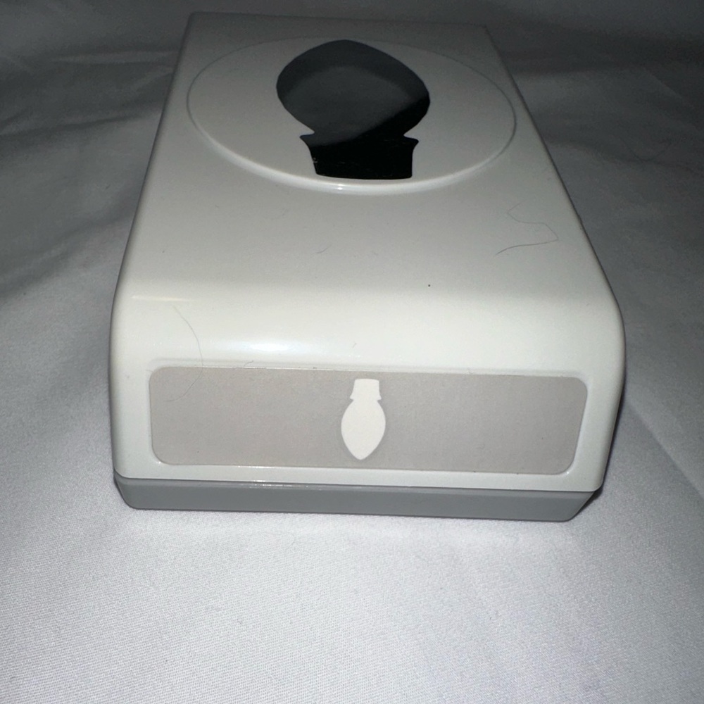 Paper Punch Xmas light